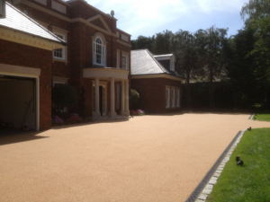 Case Studies Chargate Close Resin Driveway (3)