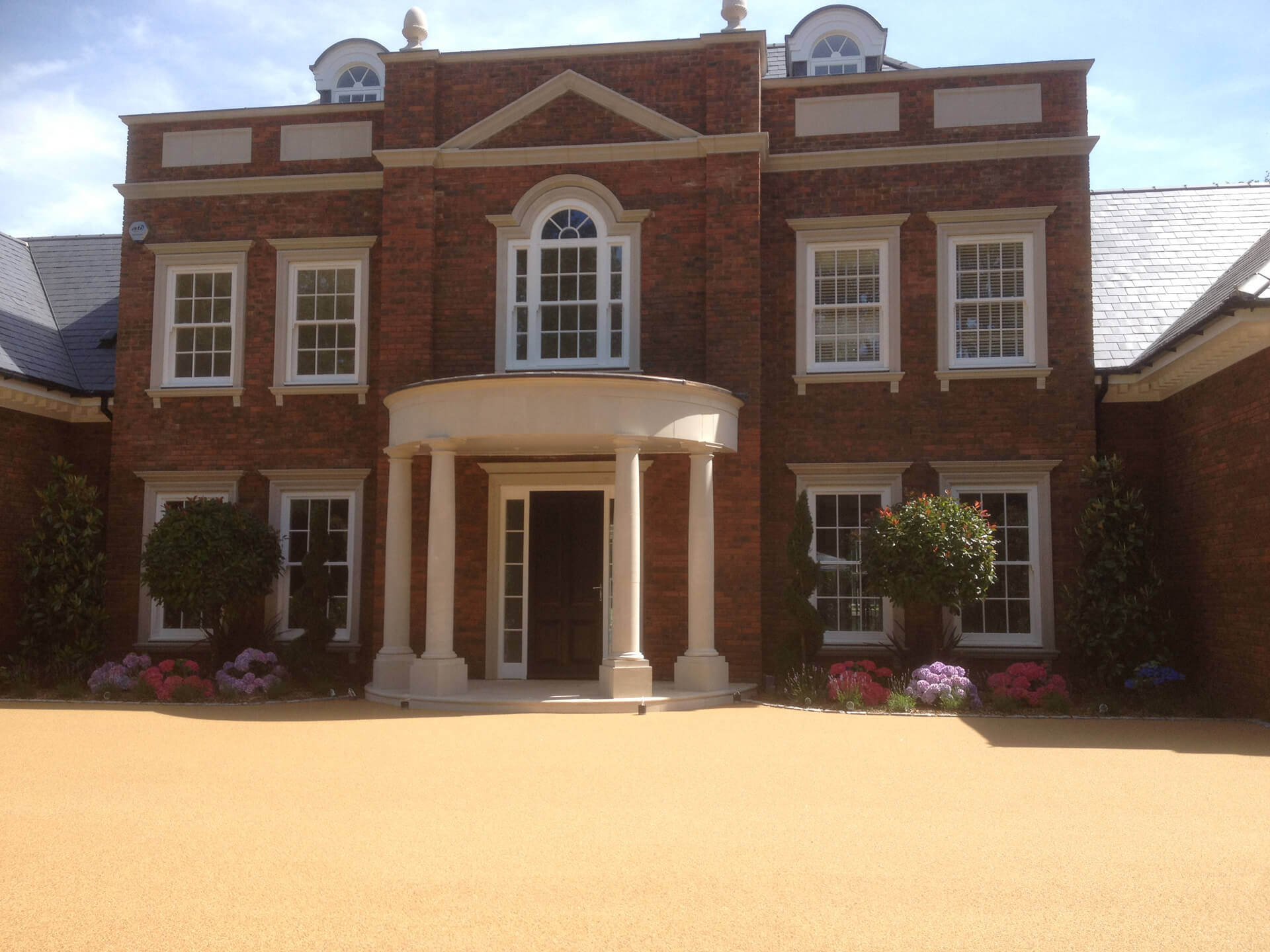Case Studies Chargate Close Resin Driveway (4)