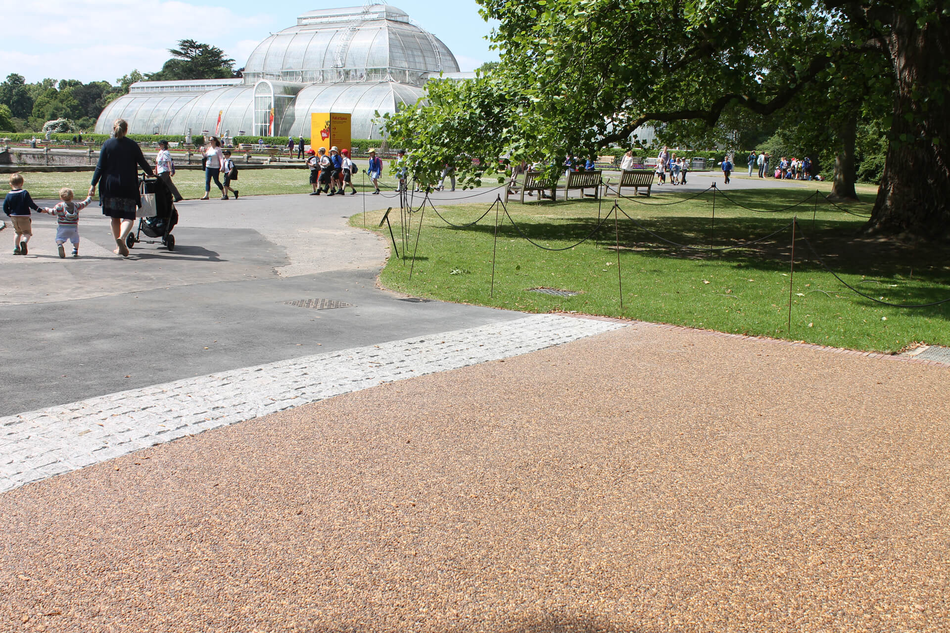 Case Studies Resin Pathways Kew Gardens (8)